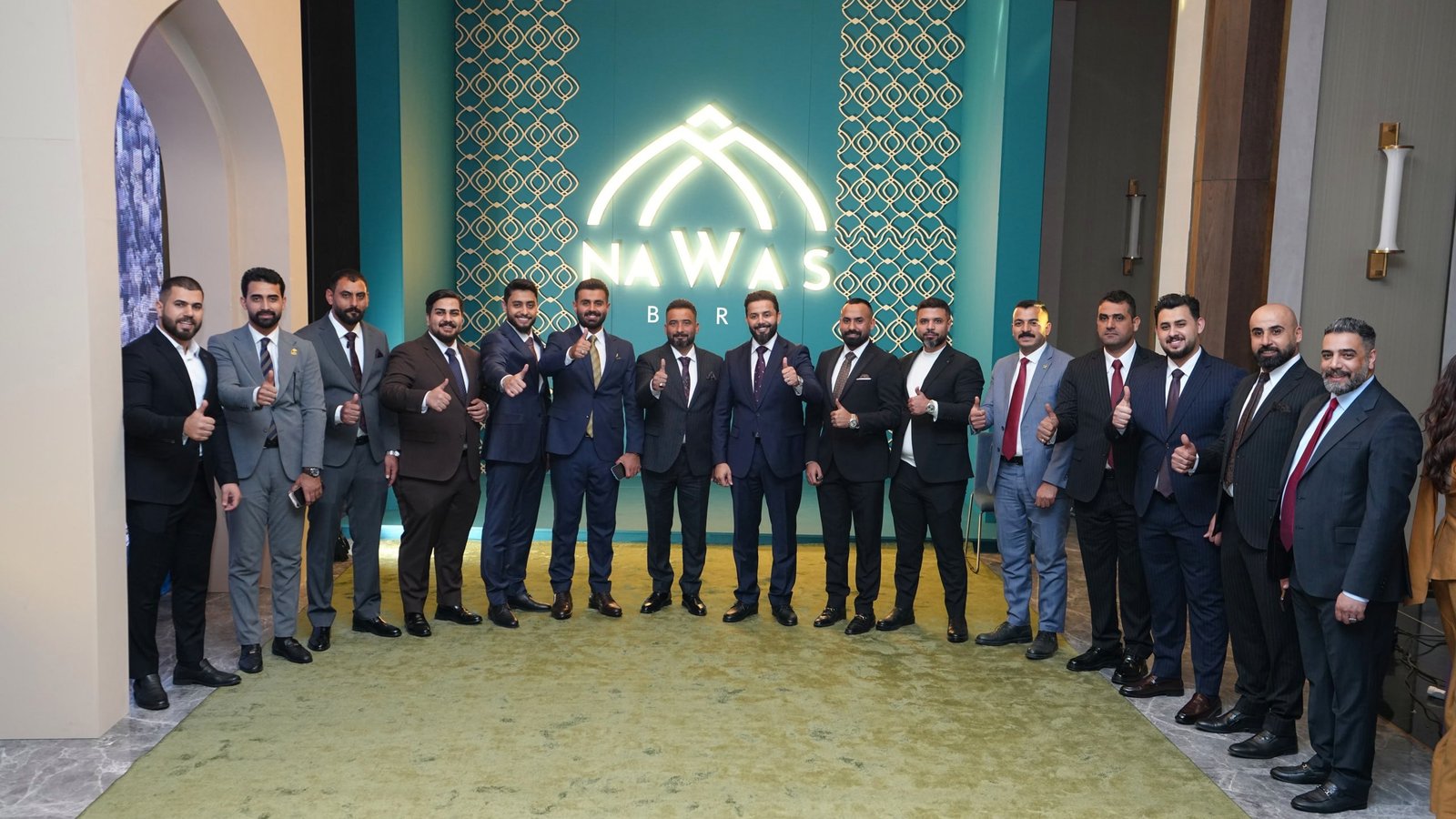 فريق إيبرو مع فريق العميل في NAWAS BAR