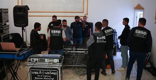 تجهيز الصوت والإضاءة للفعالية